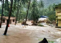 Open the dam doors to remove excessive water in Mullai periyar dam: Kerala CM pranay Vijayan requests TN CM Edapadi Palanisamy.