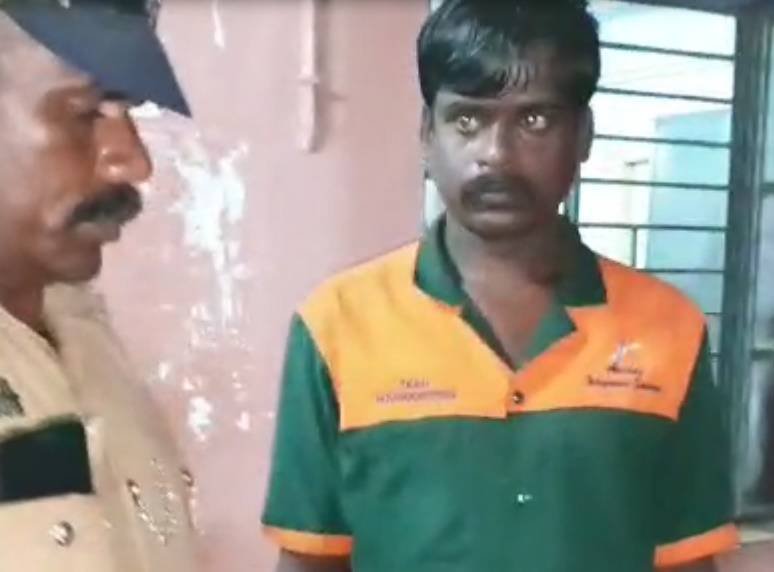 அரக்கோணம் அருகே சிறுமியை பாலியல் தொந்தரவு செய்த நபர் கைது! அரக்கோணம் அடுத்து உள்ள களத்தூர் பகுதியில் 10 வயது சிறுமிக்கு பாலியல் தொந்தரவு கொடுத்ததாக பாஸ்கர் என்பவரை போக்ஸோ சட்டத்தின் கீழ் கைது செய்தனர் .வேலூர் மாவட்டம் அரக்கோணம் அடுத்த உள்ள களத்தூர் பகுதியை சேர்ந்த பாஸ்கரன் (வயது 35) அதே பகுதியை சேர்ந்த 10 வயது சிறுமிக்கு பாலியல் தொந்தரவு அளித்ததாக கூறப்படுகிறது. இந்த காரணமாக சிறுமிக்கு உடல் நிலை பாதிக்கப்பட்டதாக கூறப்படுகிறது . இதனால் சந்தேகம் அடைந்த பெற்றோர் சிறுமியிடம் கேட்டு உறுதியும் செய்தனர்.இது குறித்து அரக்கோணம் அனைத்து மகளீர் காவல் நிலையத்தில் புகார் அளித்ததின் பேரில் களத்தூர் பகுதியை சேர்ந்த பாஸ்கரன் போக்சோ சட்டத்தின் கீழ் கைது செய்யப்பட்டதாக கூறப்படுகிறது.இந்த தகவலை பற்றி செய்தியாளர்கள் அனைத்து மகளீர் காவல் நிலையத்தில் விசாரித்தபோது அதுபோன்ற சம்பவம் நடைபெறவில்லை என்று கூறி மறைக்க முயற்சி மேற்க்கொண்டனர். செய்தி வெளியிடாமல் இருக்க காரணம் என்ன ?என பாதிக்கப்பட்ட சிறுமி தரப்பு குழப்பத்தில் உள்ளனர் .