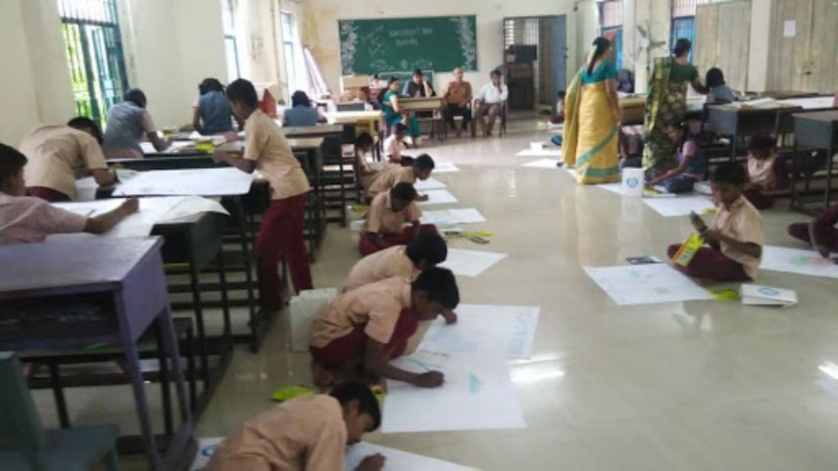 பள்ளி படிப்பை நிறுத்தும் மாணவர்களைக் கண்டுபிடிப்பதற்கு சென்னை கார்ப்பரேஷன் சிறப்பு குழுவை உருவாக்குகிறது