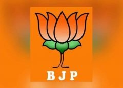 கள்ளக்குறிச்சி: கள்ளக்குறிச்சி அருகில் நிறைமதி எனும் கிராமத்தில் தி.மு.க., - ம.தி.மு.க.,வினர் 50 பேர் பா.ஜ.க வில் இணைந்தார்கள். கள்ளக்குறிச்சி பா.ஜ.க ஒன்றிய தலைவர் நடராஜன் முன்னிலையில், நிறைமதி கிராமத்தில் தி.மு.க., கிளை செயலாளர் கதிரவன் தலைமையில் தி.மு.க., - ம.தி.மு.க., வினர் 50 பேர் பா.ஜ.க வில் இணைந்தனர.