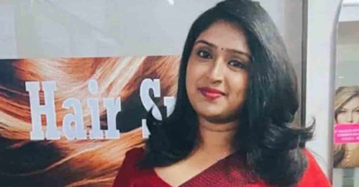 sesy-xavier-alappuzha