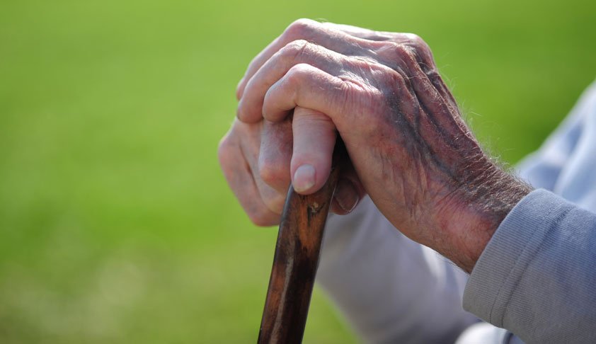 மூத்த குடிமக்கள் சட்டத்தில்", மோசமாக செயல்பட்ட டெல்லி அரசு, டிஎம், எஸ்டிஎம்களுக்கு தாமாக முன் வந்து நோட்டீஸ் அனுப்பியது : டெல்லி உயர் நீதிமன்றம்