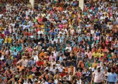 கோவை சாலையில் காவல் துறை பாதுகாப்பு