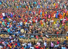 இடைத்தேர்தல் பிரச்சாரக் கூட்டத்தில் திரண்ட மக்கள்